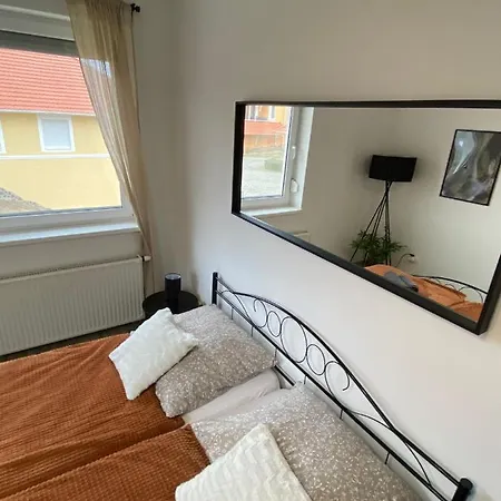 Hillside Apartman Apartment Dunaszentmiklos