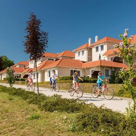 Hillside Apartman *