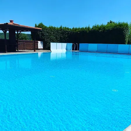 Hillside Apartman Apartment *